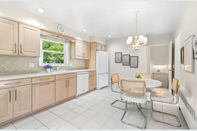 98 Soundview Avenue, White Plains, NY 10606 - Photo 12