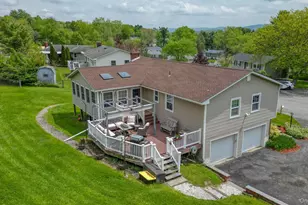 11 Alden Ct, Fishkill, NY 12524 - Photo 2