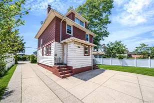 218-23 139th Ave, Springfield Gardens, NY 11413 - Photo 6