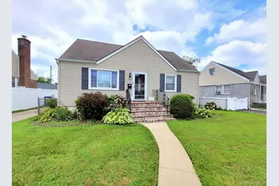 44 Circle Drive, Hempstead, NY 11550 - Photo 1