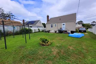 44 Circle Dr, Hempstead, NY 11550 - Photo 12