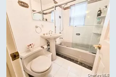 15-38 150th St, Whitestone, NY 11357 - Photo 10