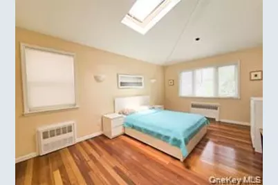 15-38 150th St, Whitestone, NY 11357 - Photo 12