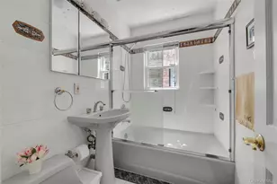 15-38 150th St, Whitestone, NY 11357 - Photo 14