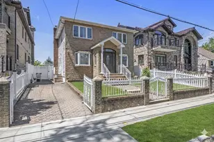 15-38 150th St, Whitestone, NY 11357 - Photo 2