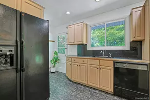 24 Virginia Ln, Thornwood, NY 10594 - Photo 12