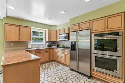 62 Larch Hill Road, Lawrence, NY 11559 - Photo 16