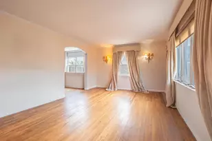 75-75 180th St, Fresh Meadows, NY 11366 - Photo 6