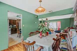 1335 August Rd, North Babylon, NY 11703 - Photo 18
