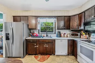 1335 August Rd, North Babylon, NY 11703 - Photo 16