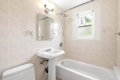 67-99 Exeter Street, Forest Hills, NY 11375 - Photo 16
