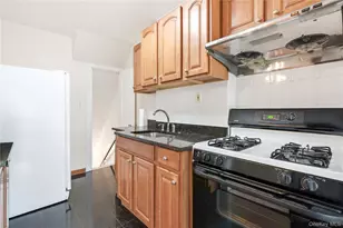 67-99 Exeter St, Forest Hills, NY 11375 - Photo 12