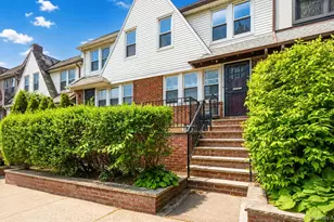 67-99 Exeter St, Forest Hills, NY 11375 - Photo 2