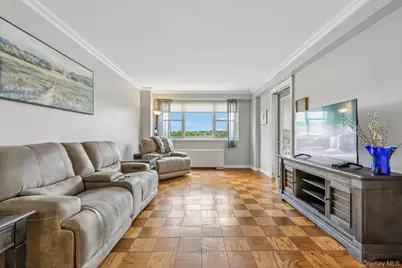 30 Lake Street #3J, White Plains, NY 10603 - Photo 2