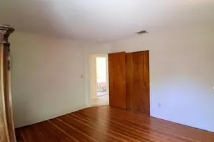 37 Acorn Pl, Lynbrook, NY 11563 - Photo 8