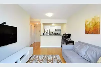 6070 Woodhaven Boulevard #5D, Elmhurst, NY 11373 - Photo 14