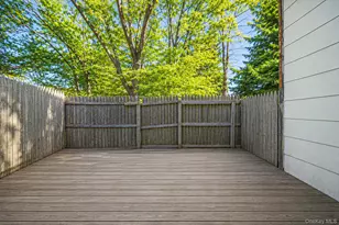102 Hill Spur, Calverton, NY 11933 - Photo 14