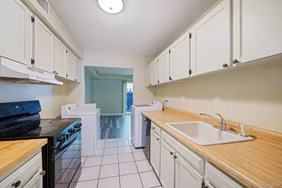 102 Hill Spur, Calverton, NY 11933 - Photo 8