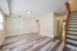 102 Hill Spur, Calverton, NY 11933 - Photo 4
