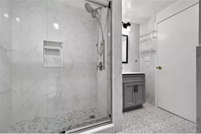 242 Maple Avenue #419, Westbury, NY 11590 - Photo 18