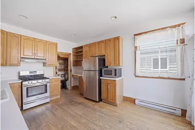 35 Jackson Street, New Rochelle, NY 10801 - Photo 6
