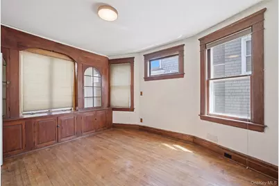 35 Jackson Street, New Rochelle, NY 10801 - Photo 8