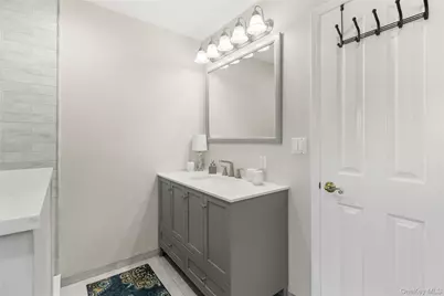 63 E Madison Street, East Islip, NY 11730 - Photo 16