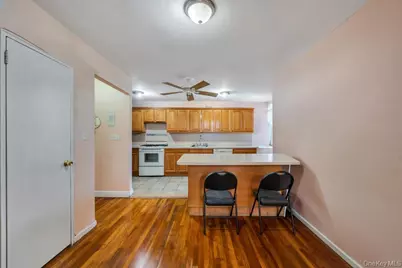 74-45 Yellowstone Boulevard #5G, Rego Park, NY 11374 - Photo 8