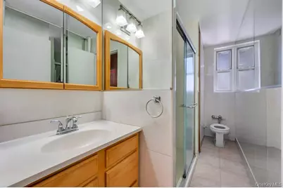 74-45 Yellowstone Boulevard #5G, Rego Park, NY 11374 - Photo 12