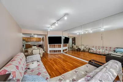 74-45 Yellowstone Boulevard #5G, Rego Park, NY 11374 - Photo 6