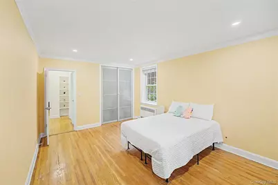 10 Welwyn Road #2C, Great Neck, NY 11021 - Photo 14