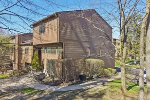 36 Tulip Ct, Nanuet, NY 10954 - Photo 4