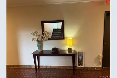 450 Pelham Road #2E, New Rochelle, NY 10805 - Photo 2