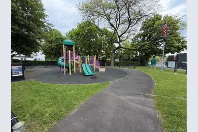 450 Pelham Road #2E, New Rochelle, NY 10805 - Photo 6