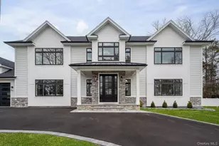 11 Edcris, Huntington, NY 11743 - Photo 2