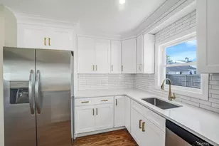 5 Cheryl Ln, North Babylon, NY 11703 - Photo 12