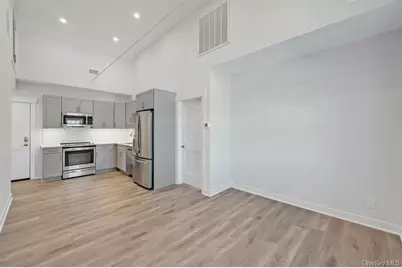 1133 Pleasantville Road #3B, Briarcliff Manor, NY 10510 - Photo 2