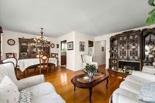 64-32 77th Pl, Middle Village, NY 11379 - Photo 20