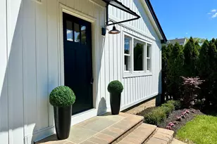 47 Norwich St, Huntington Station, NY 11746 - Photo 2