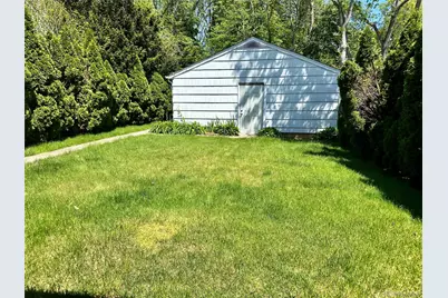 47 Norwich Street, Huntington Station, NY 11746 - Photo 26