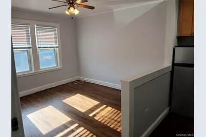 666 Willis Avenue, Williston Park, NY 11596 - Photo 2