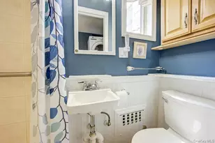 90-10 69th Ave, Forest Hills, NY 11375 - Photo 16