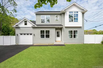 158 Mount Vernon Avenue, Patchogue, NY 11772 - Photo 2