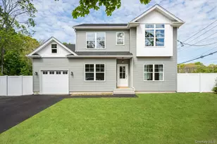 158 Mt Vernon Ave, Patchogue, NY 11772 - Photo 2