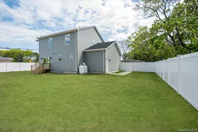 158 Mount Vernon Avenue, Patchogue, NY 11772 - Photo 6