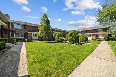 234 Edmunton Drive #J12, North Babylon, NY 11703 - Photo 18