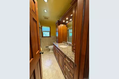 16 Clay Pitts Road, Greenlawn, NY 11740 - Photo 10
