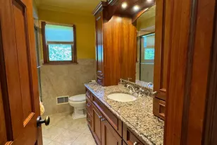 16 Clay Pitts Rd, Greenlawn, NY 11740 - Photo 10