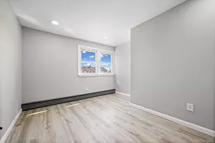 28 Candle Ln, Levittown, NY 11756 - Photo 10