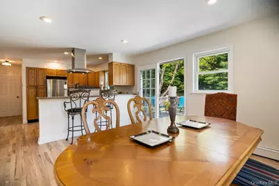 225 Walker Avenue, Patchogue, NY 11772 - Photo 12